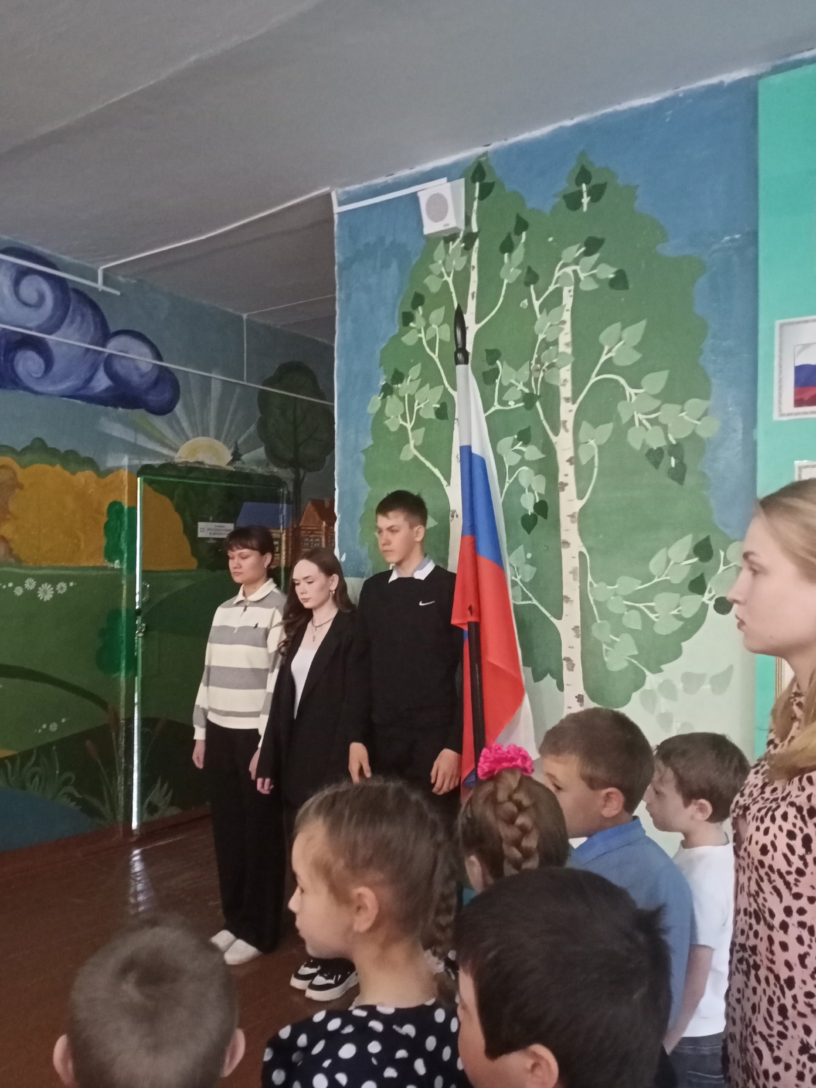 Соблюдаем традиции.